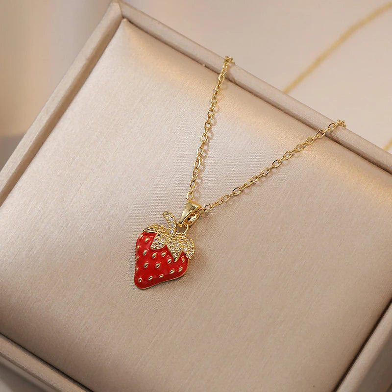 Red Strawberry Pendant Necklace Romantic Luxury Jewelry